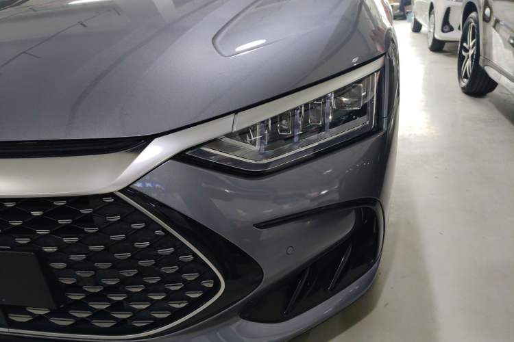 Used BYD Han 2022 DM-i 121KM Prestige Model
