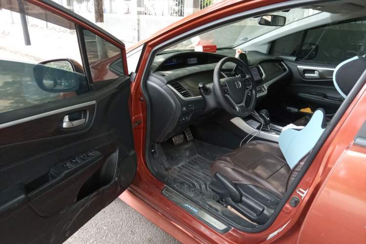 Used Honda Jade 2014 1.8L Automatic Comfort Elite Version 5 Seats
