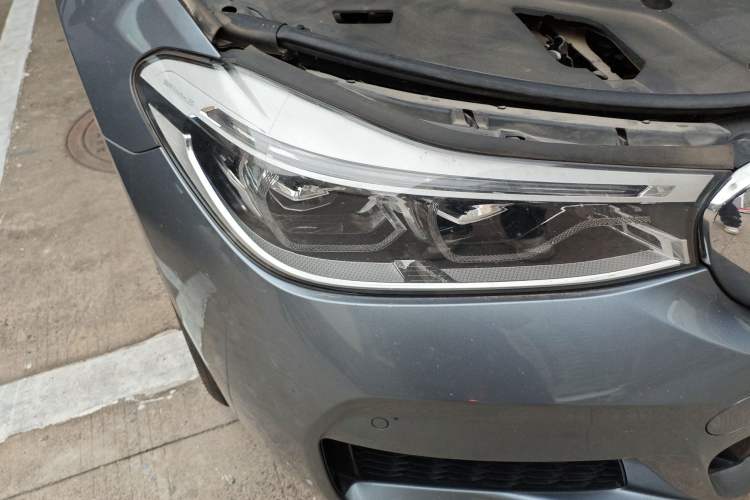 Used BMW 6 Series GT 2018 640i xDrive M Sport Package
