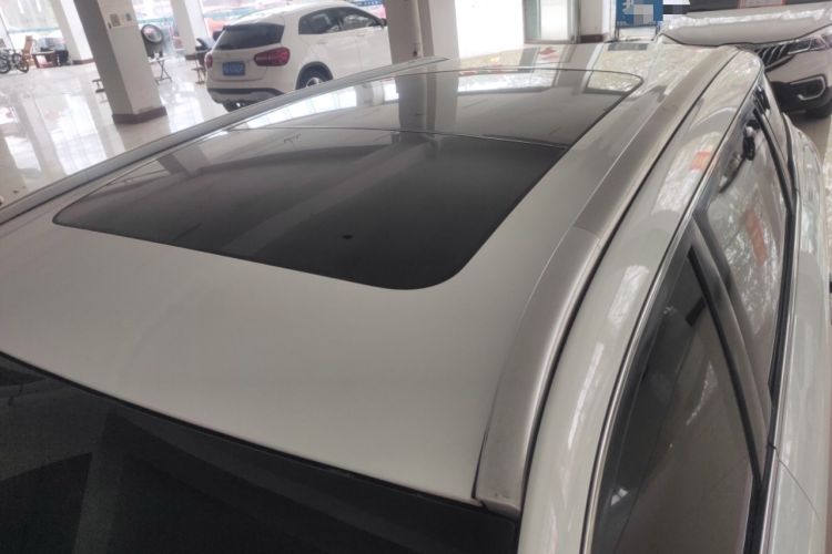 Used Geely Auto Emgrand X7 Sport 2018 1.8TD Automatic Two-Wheel Drive Zhiya Model Roof