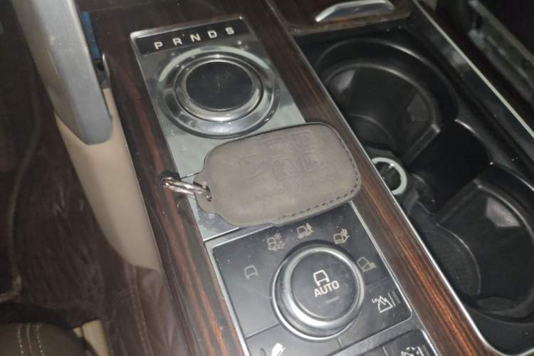 Used Land Rover Range Rover 2015 3.0 SC V6 Vogue SE Long-Wheelbase Edition