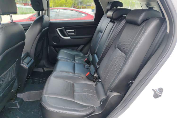 Used Land Rover Discovery Sport 2016 2.0T HSE Left Rear Seat
