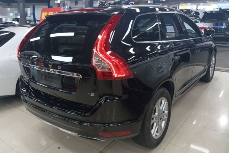 Used Volvo XC60 2015 T5 Smart Upgrade Model Rear Right 45 Deg