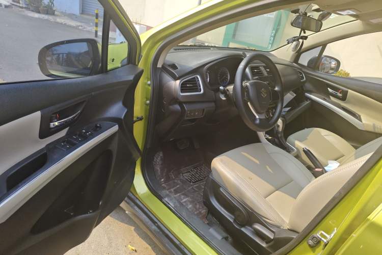 Used Suzuki S-Cross 2014 1.6L CVT Two-Wheel Drive Entry Model