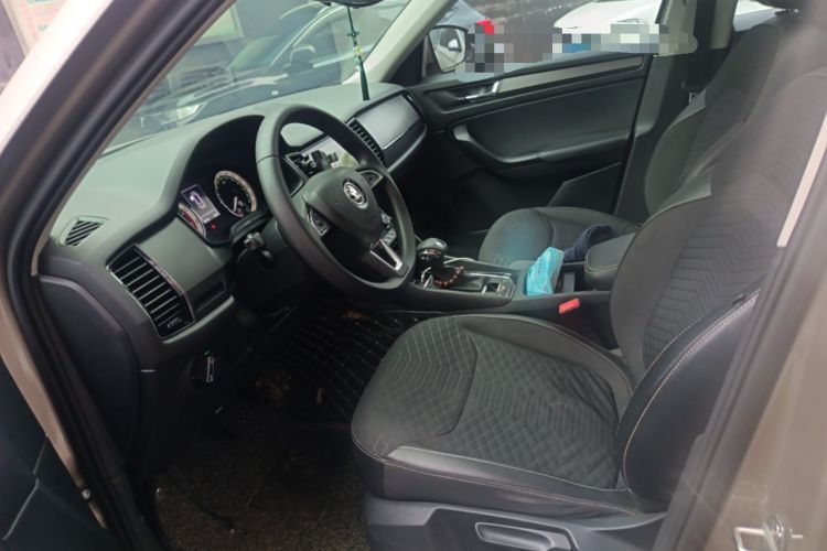 Used Skoda Kodiaq 2018 Facelifted TSI330 5-Seater Two-Wheel-Drive Comfort Edition Left Front Seat