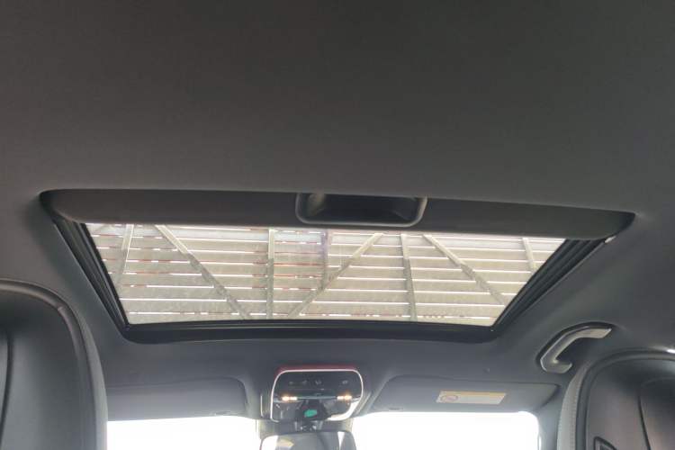 Used Mercedes-Benz C-Class 2025 Refresh C 200 L Sport Edition Headliner