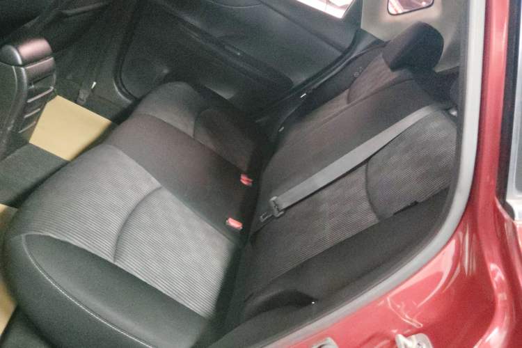 Used Nissan Tiida 2016 1.6L CVT Cool Dynamic Edition
