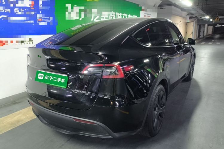 Used Tesla Model Y 2023 Rear-Wheel-Drive Version
