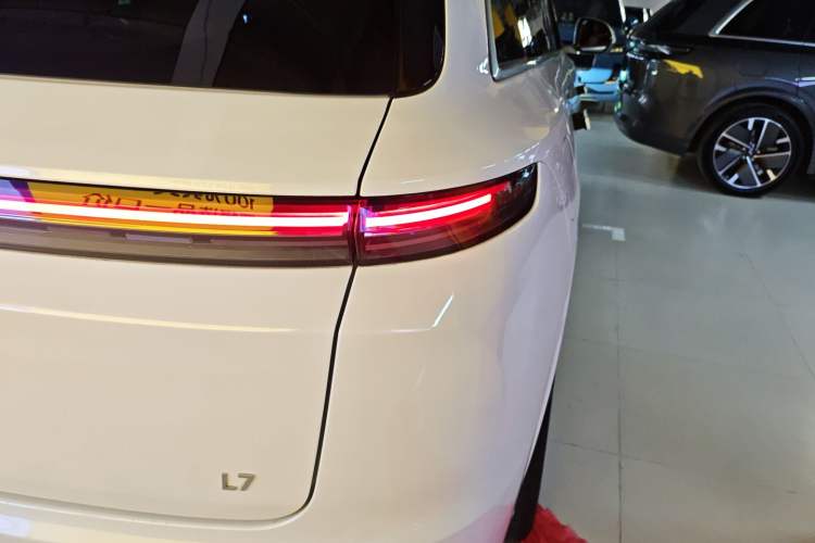 Used Li Auto L7 2023 Air model Right Rear Taillight