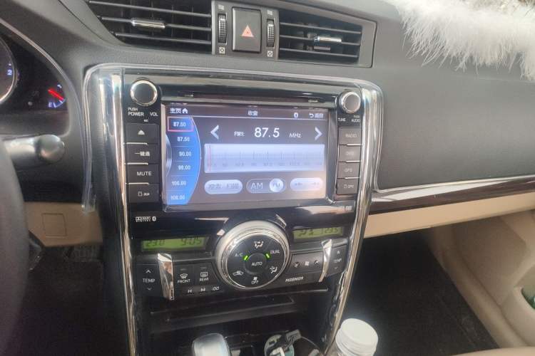 Used Toyota Reiz 2012 2.5V Fengdu Elite Stylish Edition Audio And AC Panel