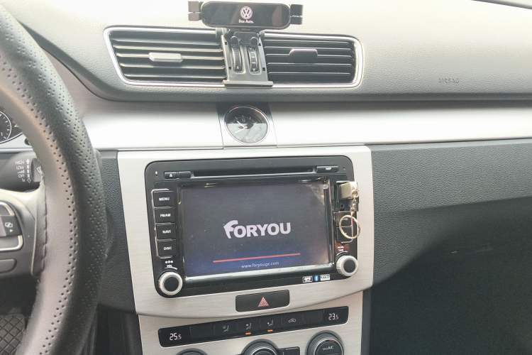 Used Volkswagen Magotan 2016 1.8TSI Smart Enjoyment Leading Model Audio And AC Panel