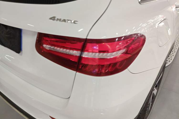 Used Mercedes-Benz GLC 2019 Facelift GLC 260 L 4MATIC Luxury Model
