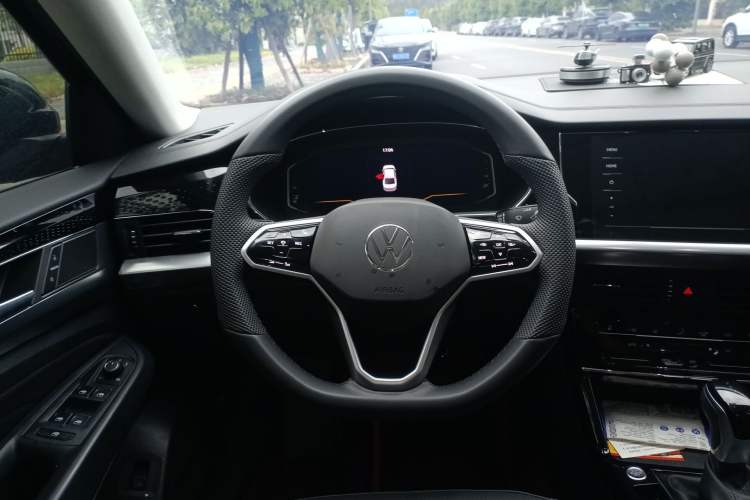 Used Volkswagen Passat 2024 330TSI Starry Elite Edition Steering Wheel