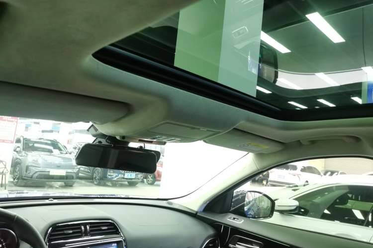 Used Jaguar F-PACE 2020 2.0T Urban Deluxe Edition
