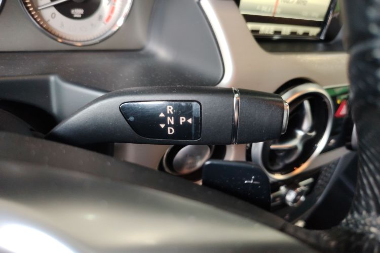 Used Mercedes-Benz GLK-Class 2015 GLK 300 4MATIC Fashion Edition Ultimate Version Gear Lever