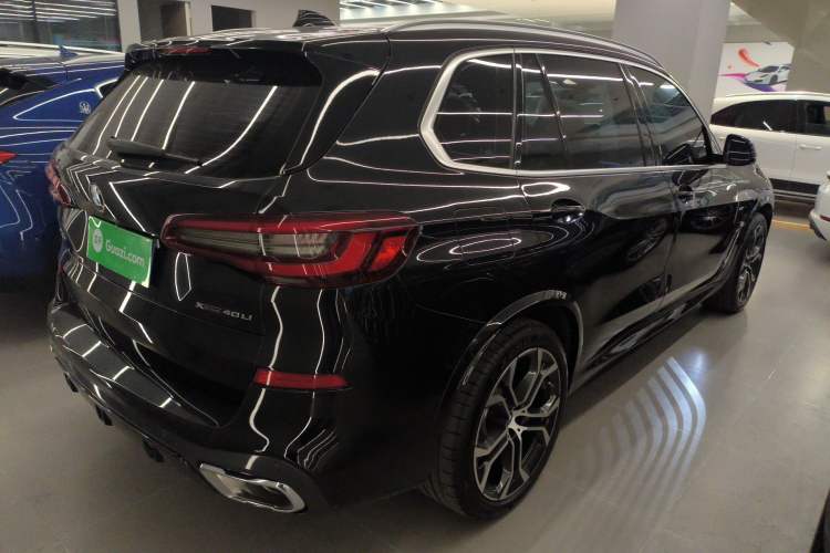 Used BMW X5 2022 Restyled xDrive 40Li Luxury Edition M Sport Package Rear Right 45 Deg