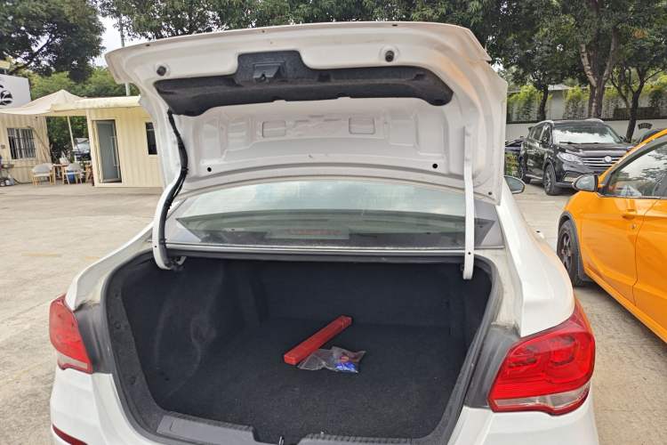 Used Chevrolet Cavalier 2016 1.5L Automatic Xinyue Edition Trunk