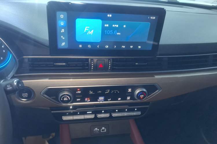 Used JETOUR X70 2024 1.5T DCT Glory PRO 5-Seater