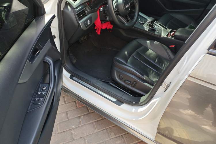 Used Audi A4L 2018 30th Anniversary Edition 40 TFSI Trendy Model