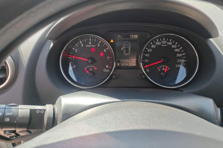 Used Nissan Qashqai 2012 1.6XE Wind 5MT 2WD
