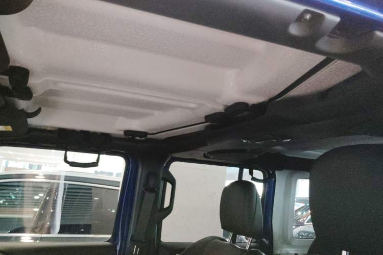 Used Jeep Wrangler 2019 2.0T Rubicon Four-Door Version China VI Emission Standard