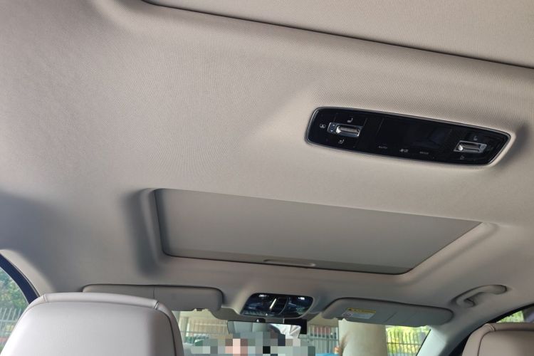 Used Roewe iMAX8 2022 400TGI Celebration Edition Headliner