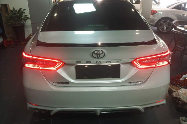 Used Toyota Camry 2019 2.5S FENGSHANG Version China VI Standard Rear
