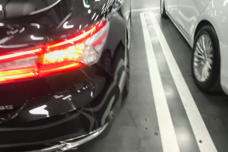 Used Toyota Camry 2023 2.5G Luxury Edition Right Rear Taillight