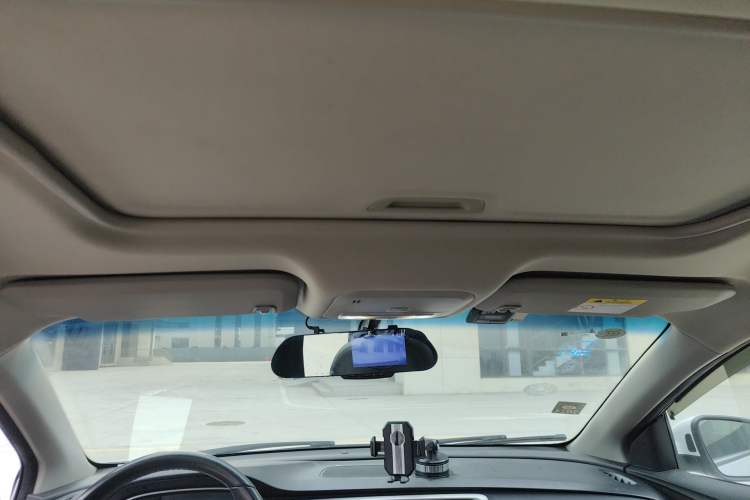 Used Buick GT 2019 18T Automatic Connected Elite Model China V Standard Headliner