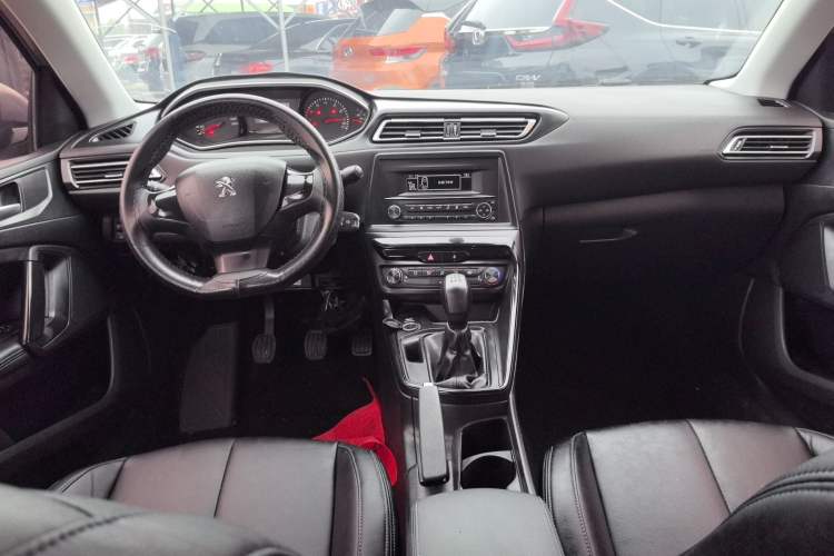 Used Peugeot 308 2016 1.6L Manual Fashion Edition Center Console