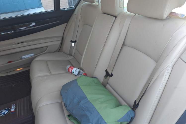 Used BMW 7 Series 2011 730Li Elegant Model
