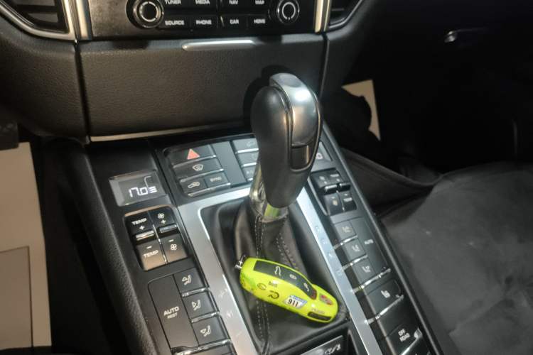 Used Porsche Macan 2017 Macan 2.0T