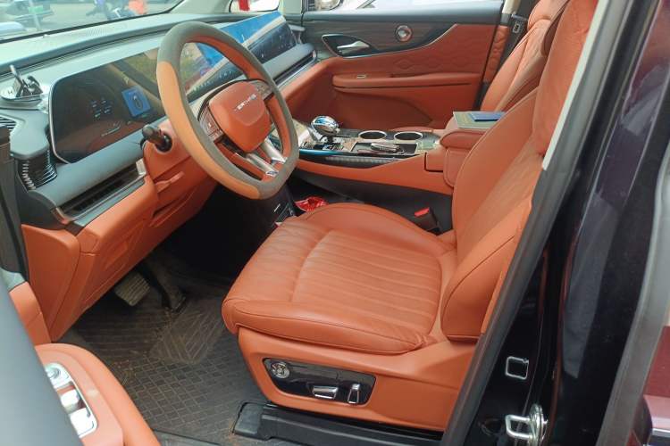 Used FORTHING Xinghai V9 2024 1.5TD 200km Qingyunti Series Flagship Edition Left Front Seat