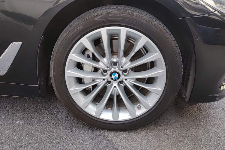 Used BMW 5 Series New Energy 2020 Mileage Upgrade Version 530Le Pioneer Edition
