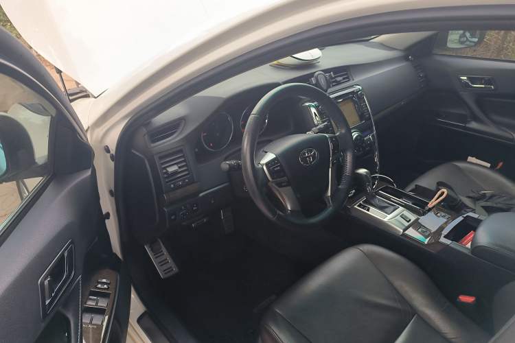 Used Toyota Reiz 2013 3.0V Zunrui Navigation Edition Driver Seat