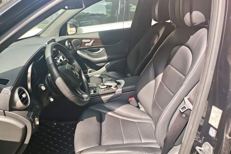 Used Mercedes-Benz GLC 2018 Facelifted GLC 260 4MATIC Dynamic Edition
