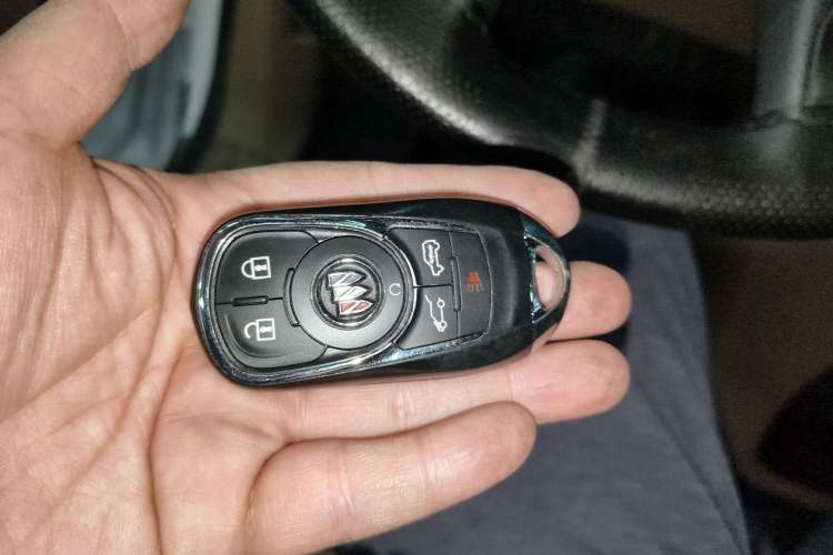 Used Buick GL8 2018 ES 28T Luxury Model China VI Standard Vehicle Key