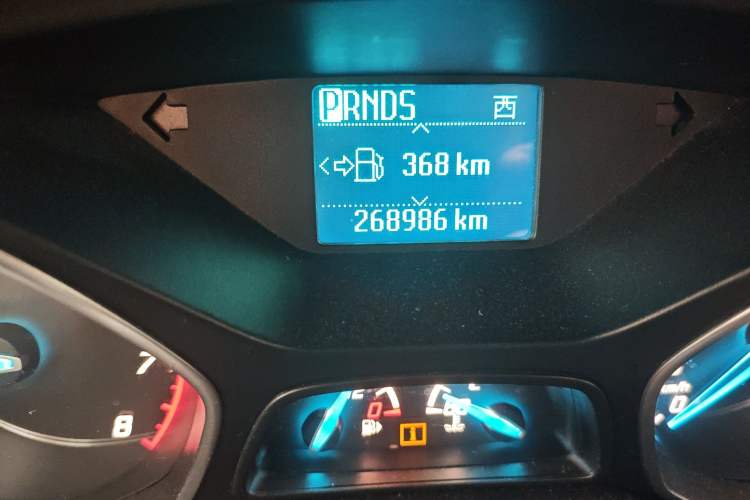 Used Ford Kuga 2013 1.6L GTDi Two-Wheel-Drive Trend Model Odometer Close Up