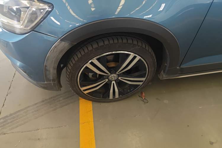 Used Volkswagen Touran 2021 Volkswagen Touran L 280TSI DSG Boundary Edition 7-Seater