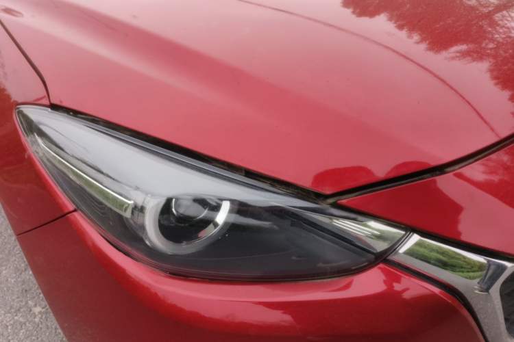 Used Mazda 3 Axela 2019 Cloud-Controlled Version Hatchback 1.5L Automatic Luxury Model Emission Standard China V