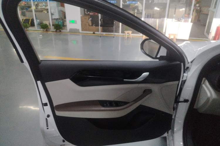 Used BYD Qin PLUS 2024 HONOR Edition DM-i 55KM Leading Model