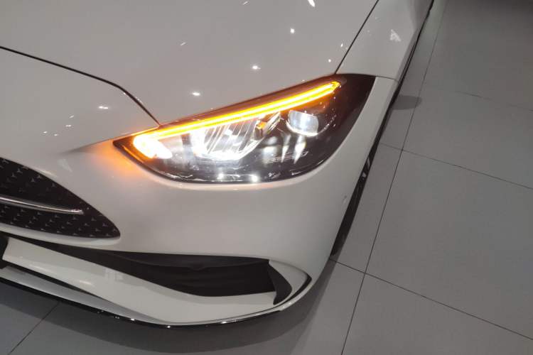 Used Mercedes-Benz C-Class 2023 Restyled C 260 L Night Edition Sports Version
