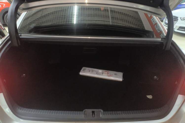 Used Lexus ES 2020 200 Excellence Edition Trunk