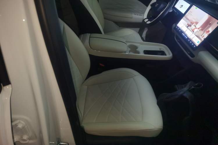 Used ARCFOX T1 2025 Model 425 PLUS
