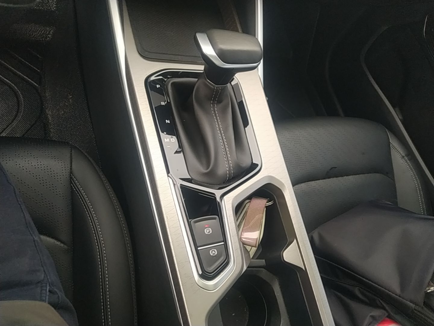 Geely Auto Emgrand 2022 4th Generation 1.5L CVT Luxury Model - Premium — снимка 16