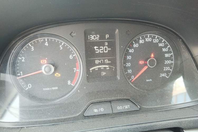 Used Volkswagen Lavida 2015 1.6L Automatic Fashion Edition
