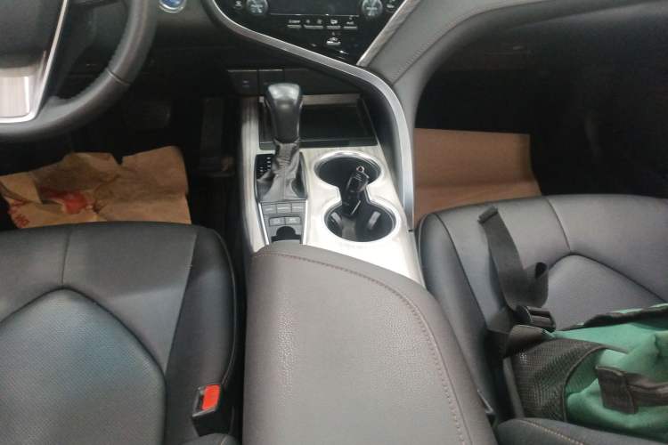 Used Toyota Camry 2019 Revised Version Dual-Engine 2.5 HG Luxury Edition