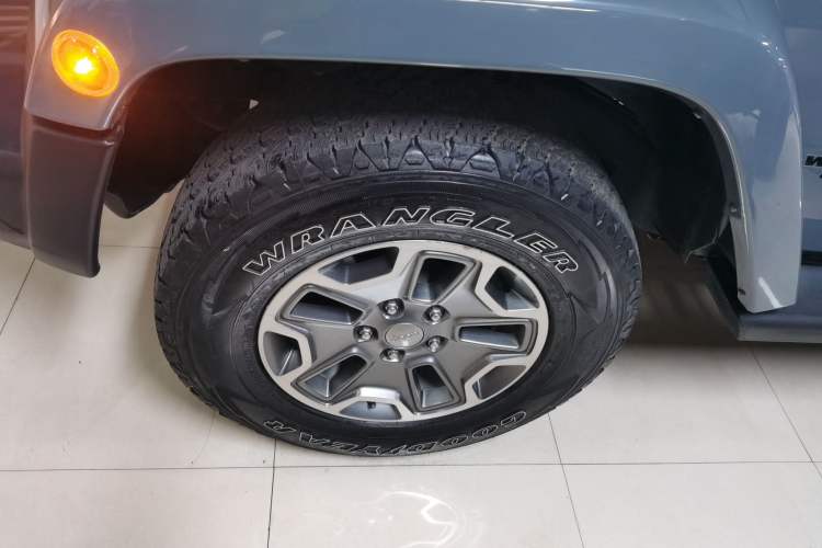 Used Jeep Wrangler 2013 3.6L Sahara Four-Door Edition
