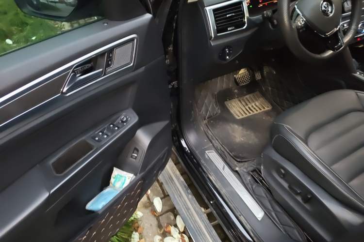 Used Volkswagen Teramont 2020 330TSI Two-Wheel-Drive Luxury Edition China VI Standard
