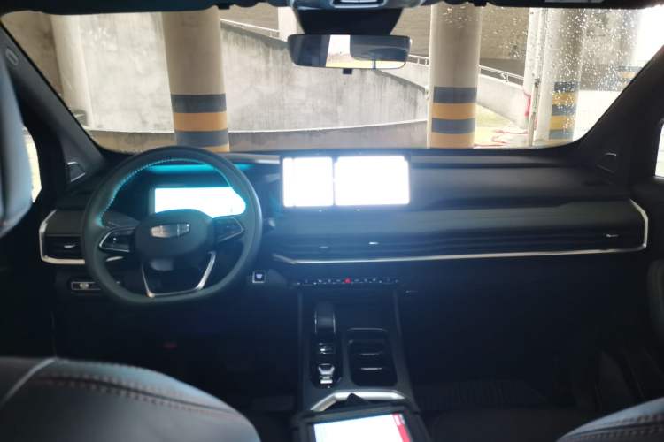 Used Geely Auto Haoyue L 2023 2.0T DCT Prestige Edition
